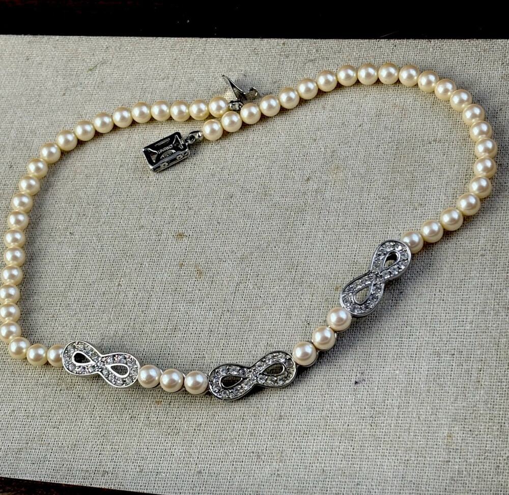 MONET VTG Rhodium Plated 16" CHOKER NECKLACE Faux Pearls &Infinity Rhinestones